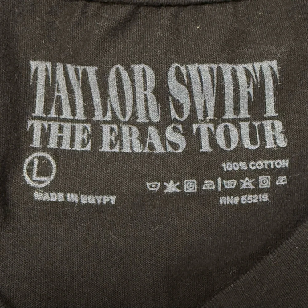 Taylor Swift size Large The Eras Tour Official Merch Black Concert T-shirt